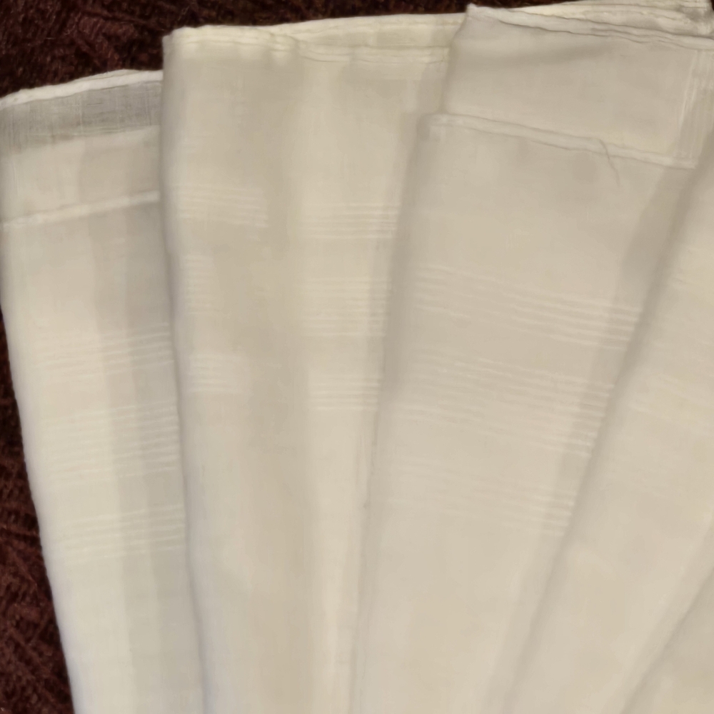 🧺 Lot of 12 Vintage Men’s Handkerchiefs – 16" x 15", White Cotton - Picture 5 of 12